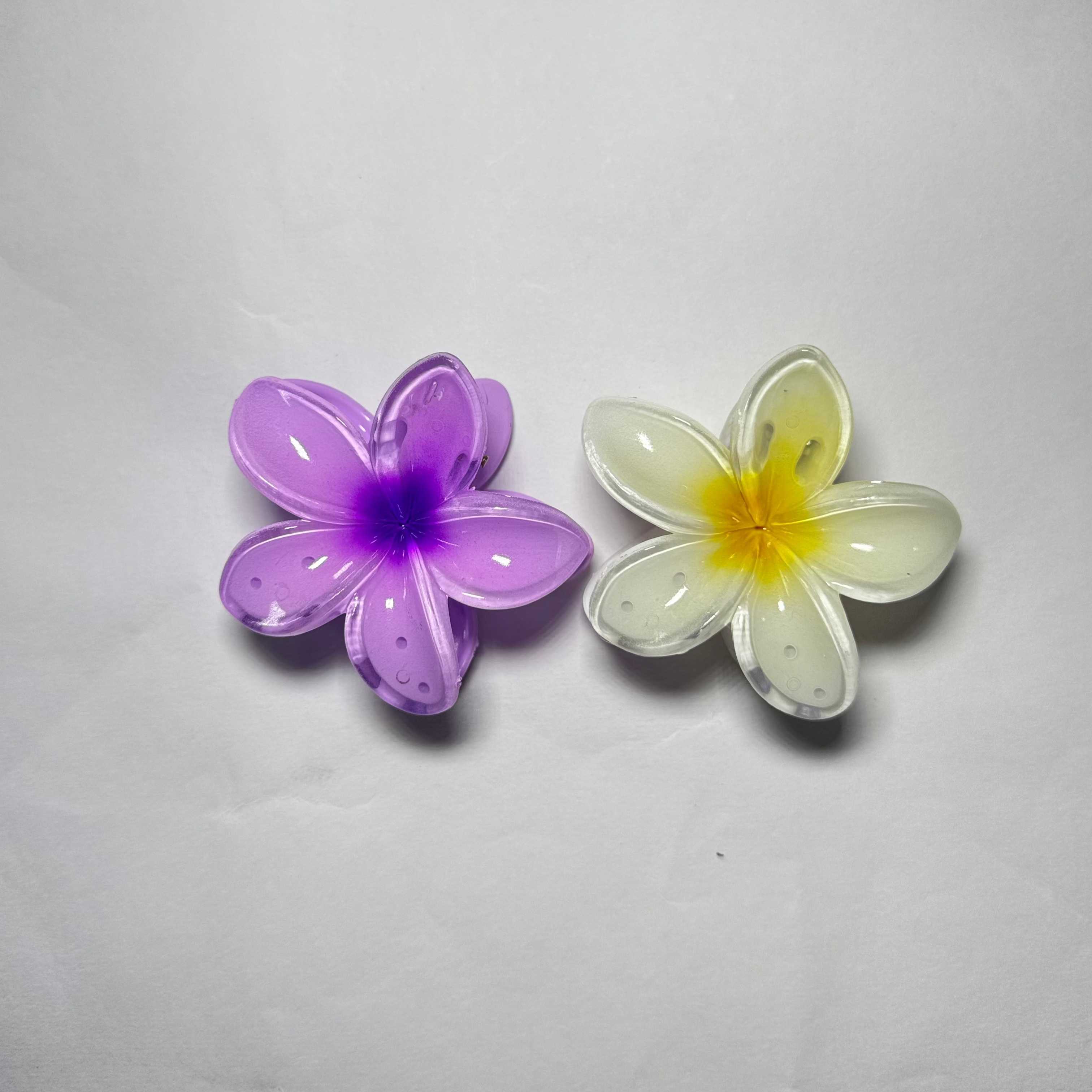 Set Of 2 Big Size Claw Hair Clips. Maya Luxe.